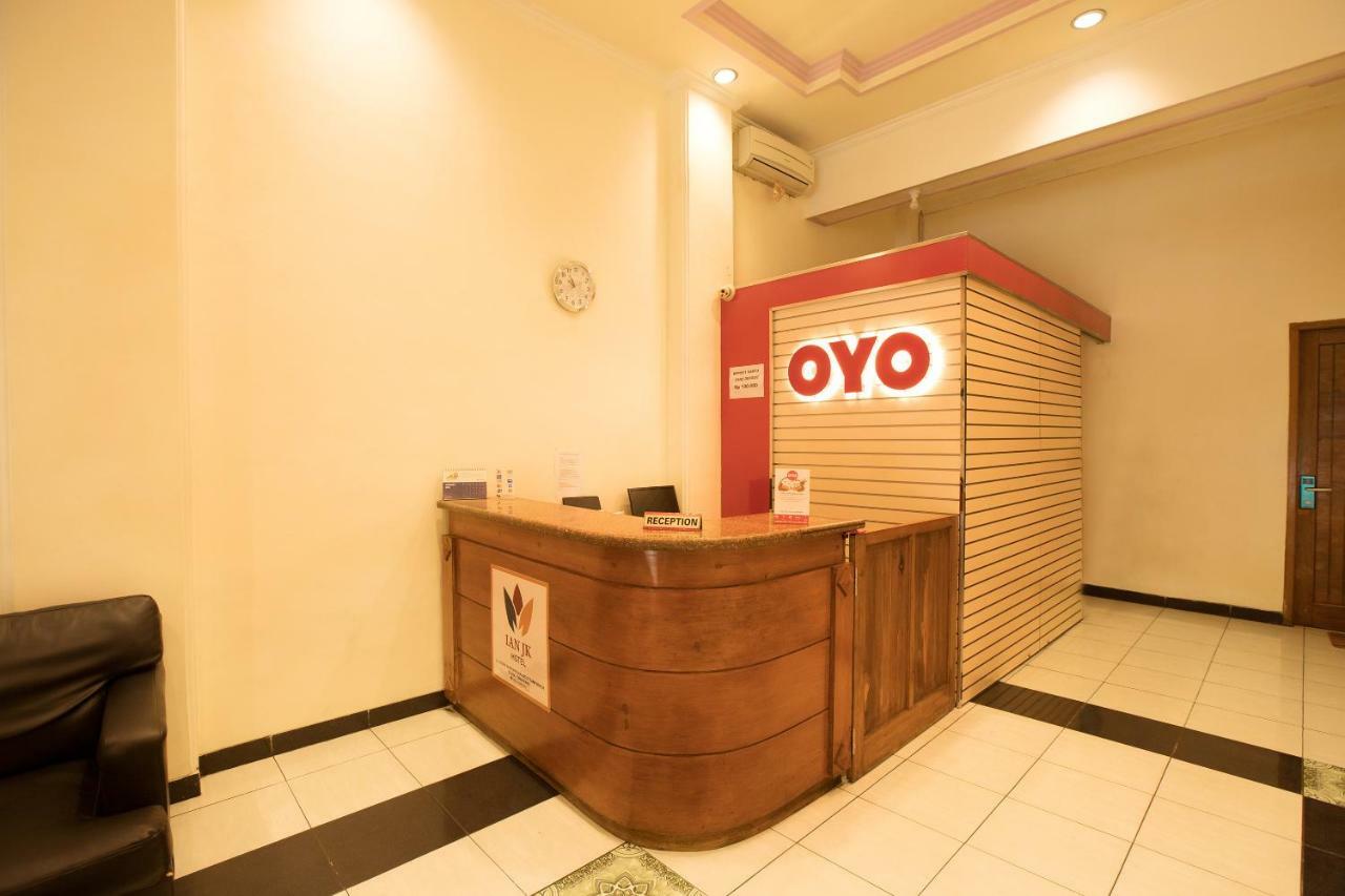 Oyo 262 Ian Jk Hotel 탕그랑 외부 사진