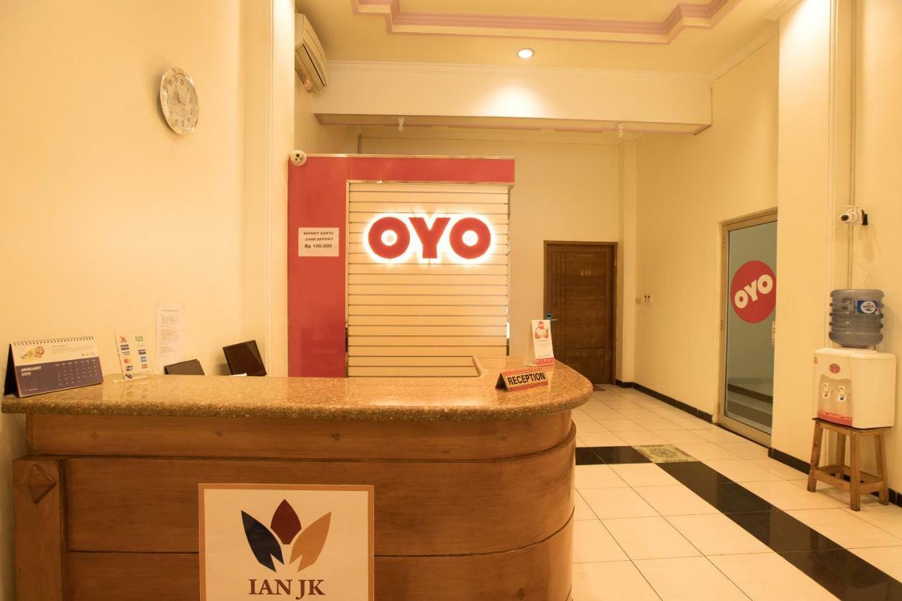 Oyo 262 Ian Jk Hotel 탕그랑 외부 사진